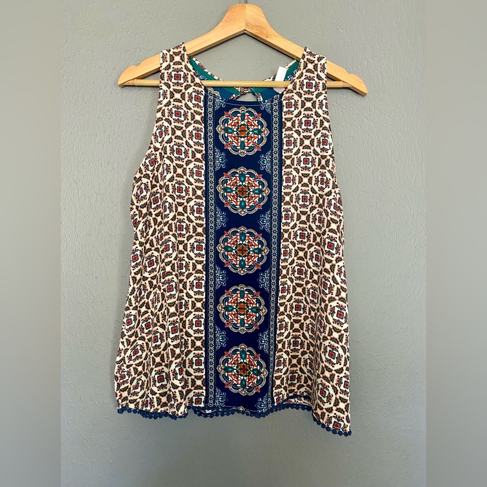 Xhilaration Geometric Print Tank Top Size L